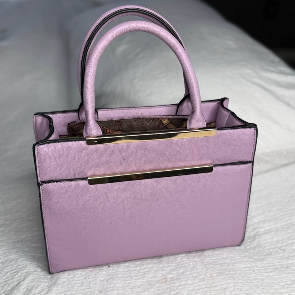Elegant Lavender Handbag